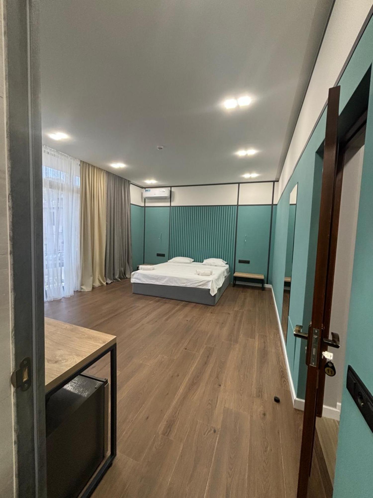 Hotel Lider Complex Vayk Bagian luar foto