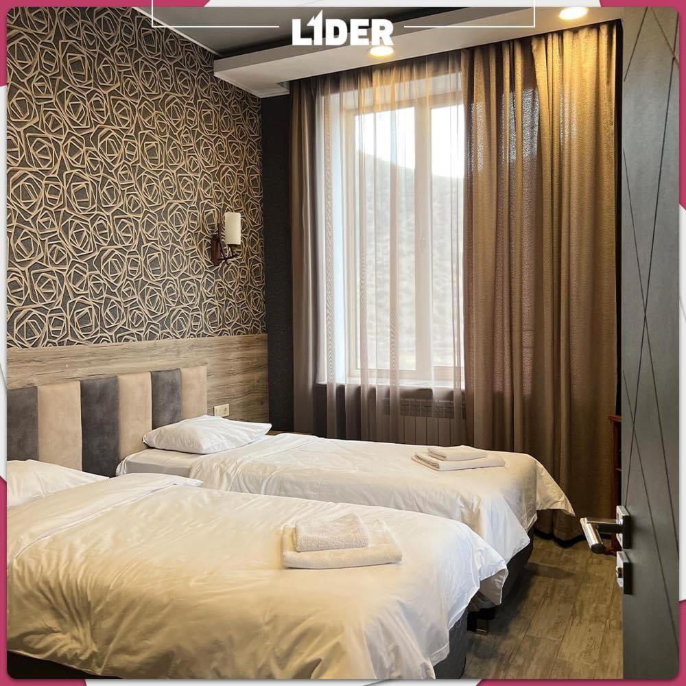 Hotel Lider Complex Vayk Bagian luar foto