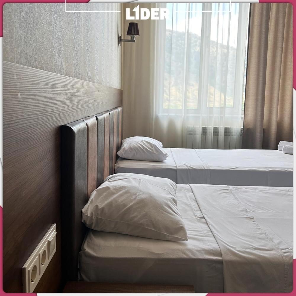 Hotel Lider Complex Vayk Bagian luar foto