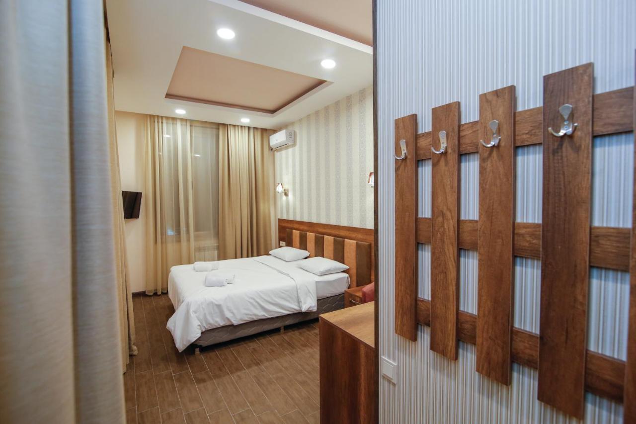 Hotel Lider Complex Vayk Bagian luar foto