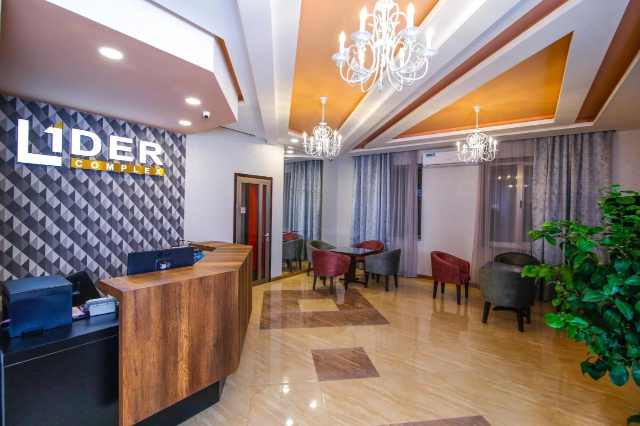 Hotel Lider Complex Vayk Bagian luar foto